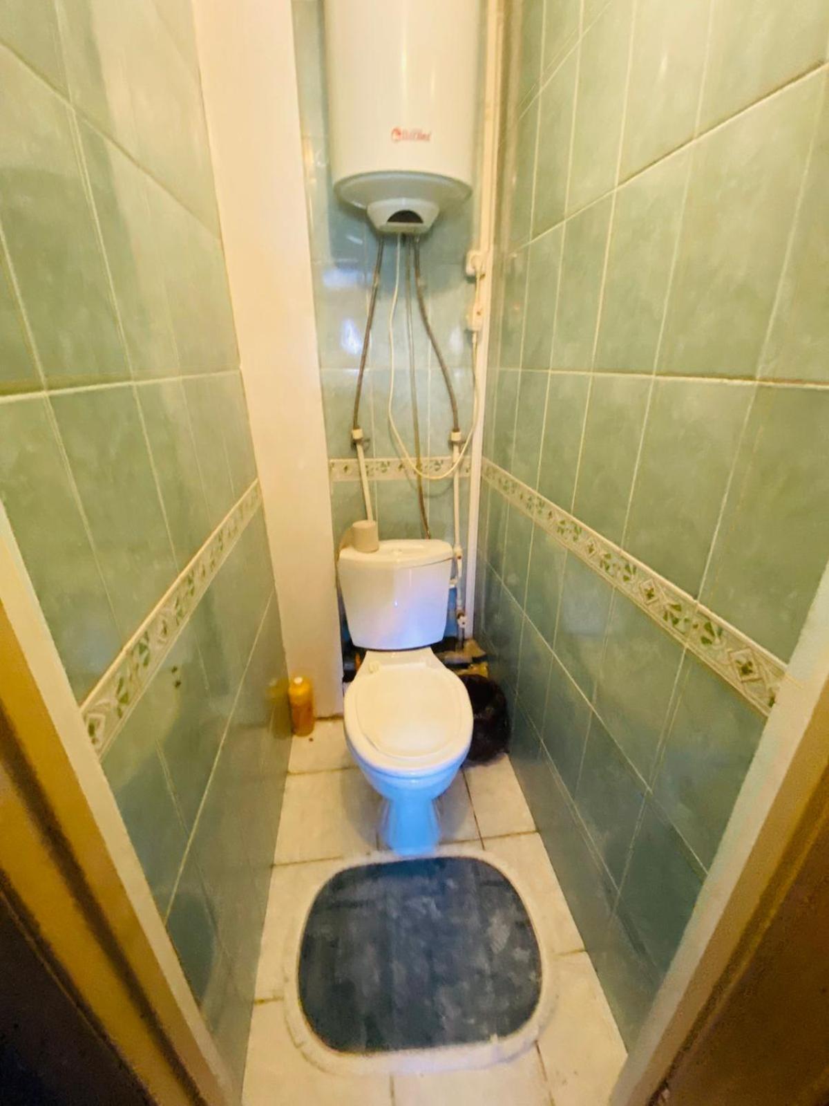 Г Караганда Ул Ермекова 58 Посуточно 2 Комн Appartement Buitenkant foto